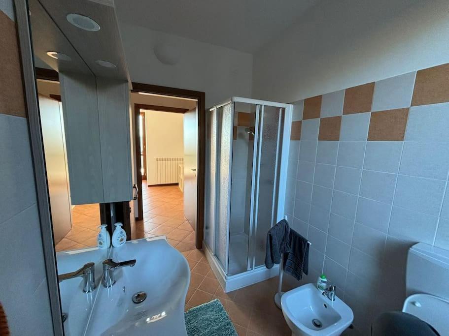 דירות Castana  Casa Al Poggio מראה חיצוני תמונה
